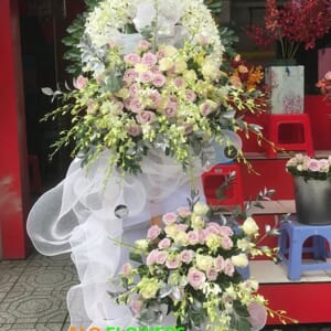 TIỄN BIỆT